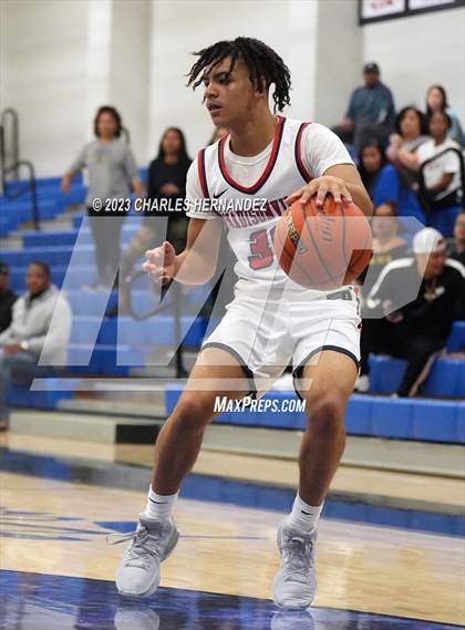 Thumbnail 3 in Hamshire-Fannett vs. Madisonville (Mike Dacus Classic) photogallery.