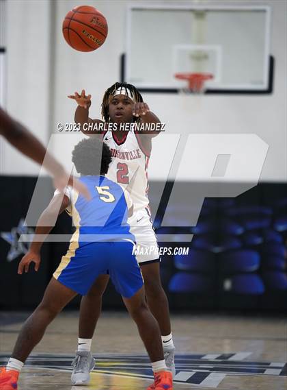 Thumbnail 1 in Hamshire-Fannett vs. Madisonville (Mike Dacus Classic) photogallery.