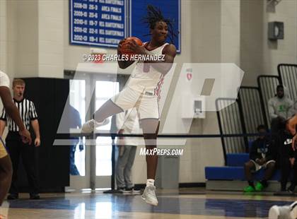 Thumbnail 2 in Hamshire-Fannett vs. Madisonville (Mike Dacus Classic) photogallery.