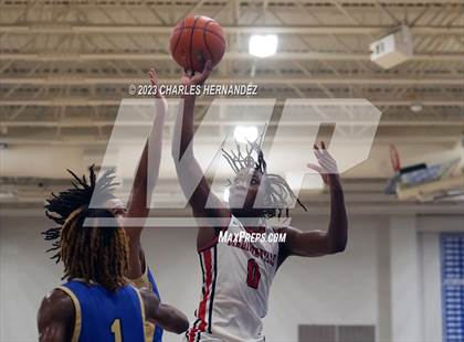 Thumbnail 3 in Hamshire-Fannett vs. Madisonville (Mike Dacus Classic) photogallery.