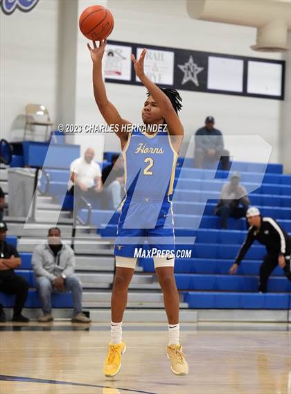 Thumbnail 2 in Hamshire-Fannett vs. Madisonville (Mike Dacus Classic) photogallery.