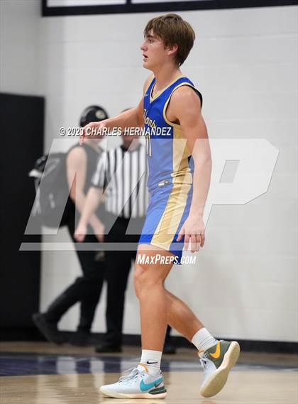 Thumbnail 3 in Hamshire-Fannett vs. Madisonville (Mike Dacus Classic) photogallery.