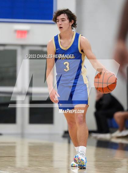 Thumbnail 2 in Hamshire-Fannett vs. Madisonville (Mike Dacus Classic) photogallery.