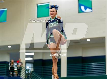 Thumbnail 2 in Creekview (Creekview Classic) photogallery.