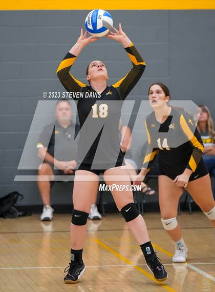 Thumbnail 2 in Arizona Lutheran Academy vs. Pusch Ridge Christian Academy photogallery.