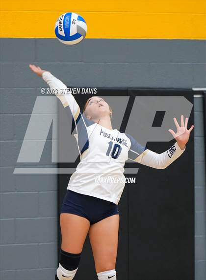 Thumbnail 1 in Arizona Lutheran Academy vs. Pusch Ridge Christian Academy photogallery.
