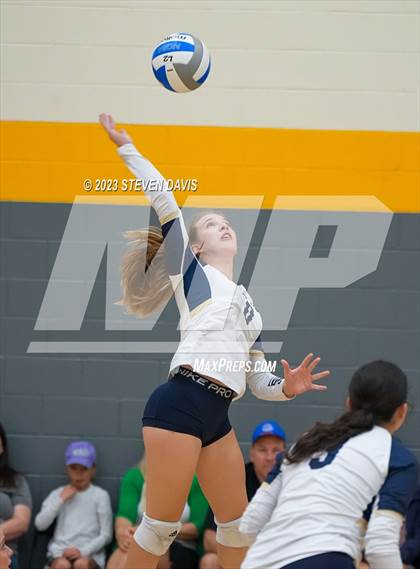 Thumbnail 2 in Arizona Lutheran Academy vs. Pusch Ridge Christian Academy photogallery.