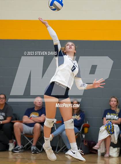 Thumbnail 1 in Arizona Lutheran Academy vs. Pusch Ridge Christian Academy photogallery.