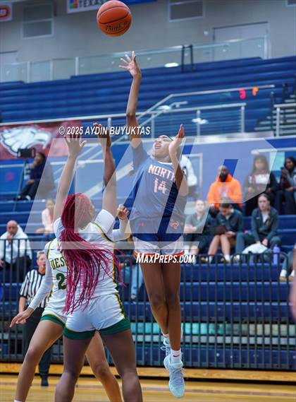 Thumbnail 1 in DeSoto vs McKinney North (Allen Hoopfest Tournament) photogallery.