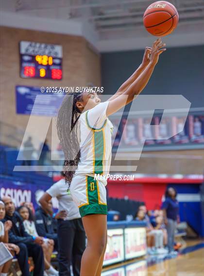 Thumbnail 2 in DeSoto vs McKinney North (Allen Hoopfest Tournament) photogallery.