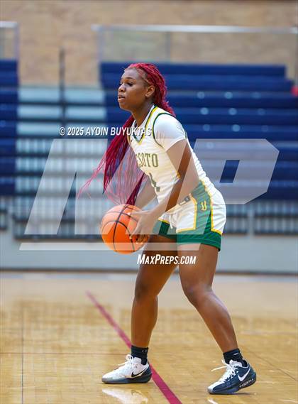 Thumbnail 2 in DeSoto vs McKinney North (Allen Hoopfest Tournament) photogallery.