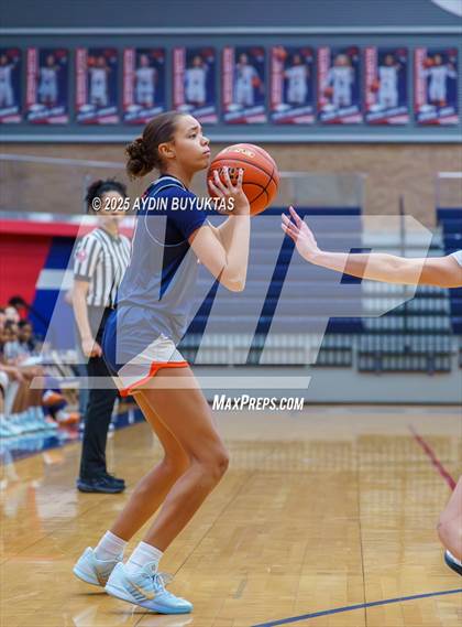 Thumbnail 1 in DeSoto vs McKinney North (Allen Hoopfest Tournament) photogallery.
