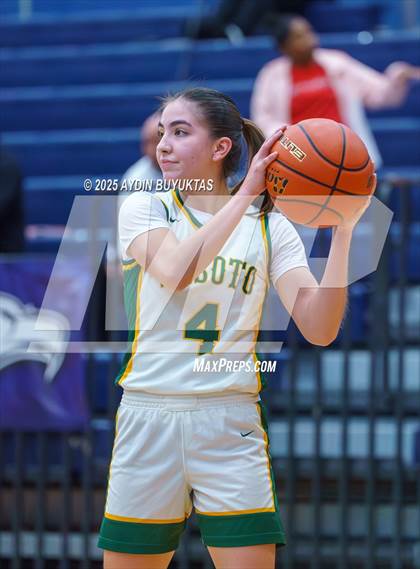 Thumbnail 1 in DeSoto vs McKinney North (Allen Hoopfest Tournament) photogallery.