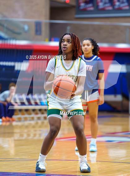 Thumbnail 1 in DeSoto vs McKinney North (Allen Hoopfest Tournament) photogallery.