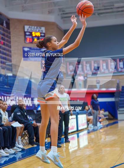 Thumbnail 3 in DeSoto vs McKinney North (Allen Hoopfest Tournament) photogallery.