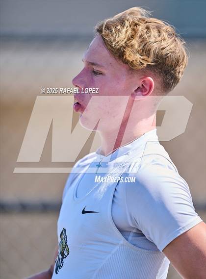 Thumbnail 1 in UIL 6A Track & Field Area 13&14 (4x100M) photogallery.