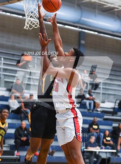 Thumbnail 2 in Atascocita vs East Central (South San Boys Basketball Tournament) photogallery.