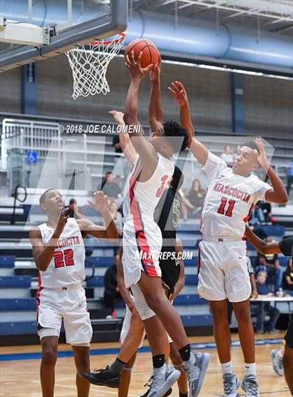 Thumbnail 3 in Atascocita vs East Central (South San Boys Basketball Tournament) photogallery.