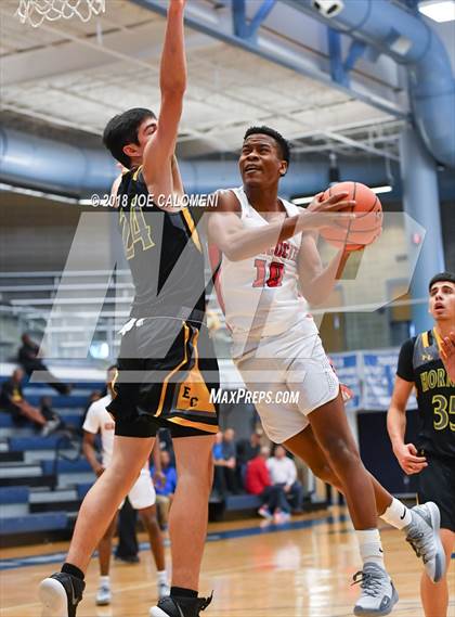 Thumbnail 1 in Atascocita vs East Central (South San Boys Basketball Tournament) photogallery.