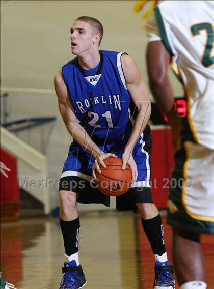 Thumbnail 1 in Eisenhower vs. Rocklin (MaxPreps Holiday Classic) photogallery.