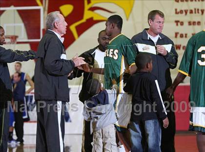 Thumbnail 1 in Eisenhower vs. Rocklin (MaxPreps Holiday Classic) photogallery.
