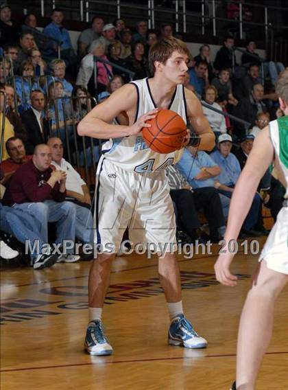 Thumbnail 2 in Pinckneyville vs Hamilton County  (Benton Invitational Tournament) photogallery.