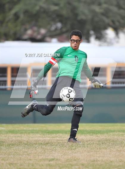 Thumbnail 1 in Steele vs Lee [Robert E.] (NEISD Tournament) photogallery.