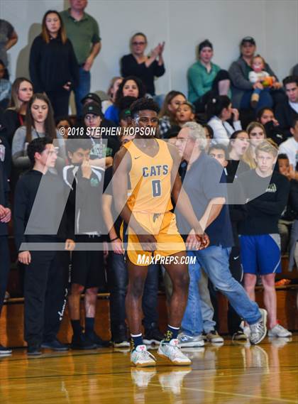 Thumbnail 3 in Sunnyside @ St. Mary's (CIF D2 Round 1 Playoff) photogallery.