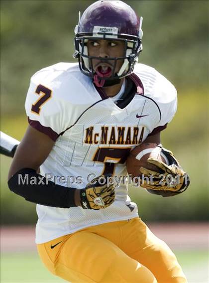 Thumbnail 3 in Bishop McNamara vs. Mount St. Joseph (I-95 Kickoff Classic) photogallery.