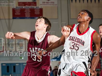 Thumbnail 3 in Sacred Heart Prep vs. Salesian (CIF D4 NorCal Regional Final) photogallery.