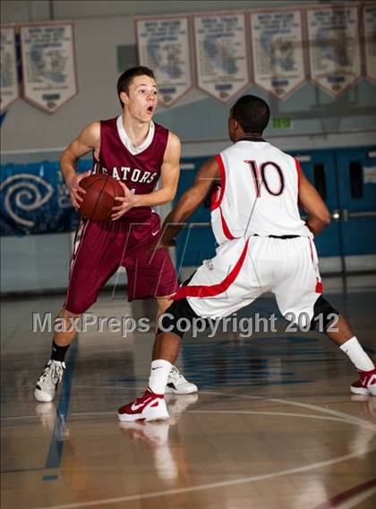 Thumbnail 3 in Sacred Heart Prep vs. Salesian (CIF D4 NorCal Regional Final) photogallery.