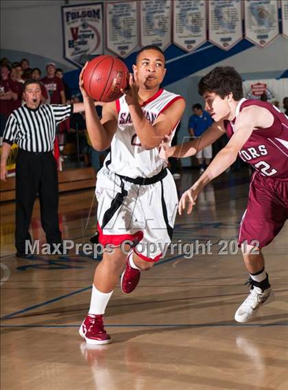 Thumbnail 2 in Sacred Heart Prep vs. Salesian (CIF D4 NorCal Regional Final) photogallery.