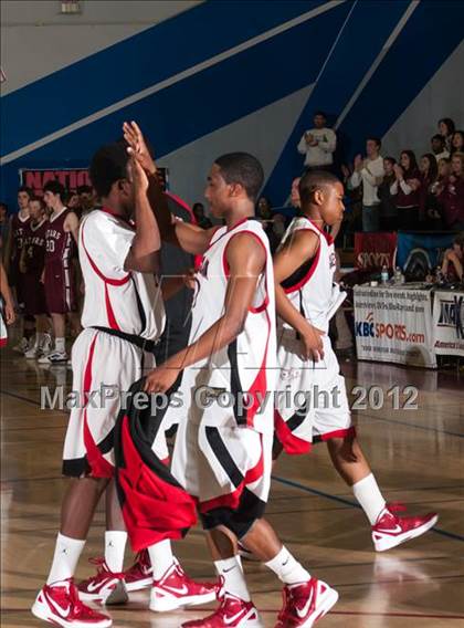 Thumbnail 2 in Sacred Heart Prep vs. Salesian (CIF D4 NorCal Regional Final) photogallery.