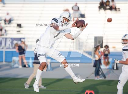 Thumbnail 1 in Los Osos @ Alta Loma photogallery.