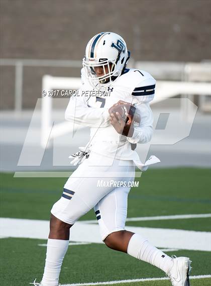 Thumbnail 1 in Los Osos @ Alta Loma photogallery.