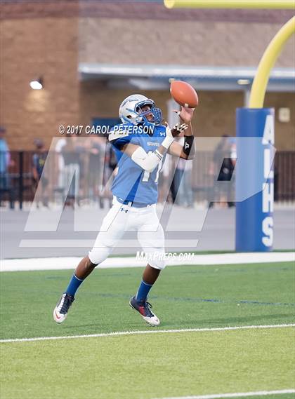 Thumbnail 2 in Los Osos @ Alta Loma photogallery.