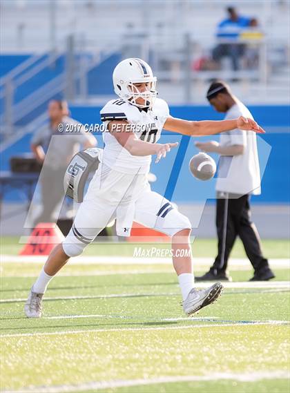 Thumbnail 1 in Los Osos @ Alta Loma photogallery.