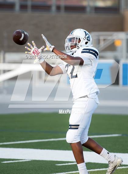 Thumbnail 3 in Los Osos @ Alta Loma photogallery.