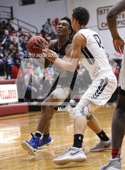 Thumbnail 1 in Southwest Christian Academy vs. Hamilton Heights Christian Academy (Hotbed Classic) photogallery.