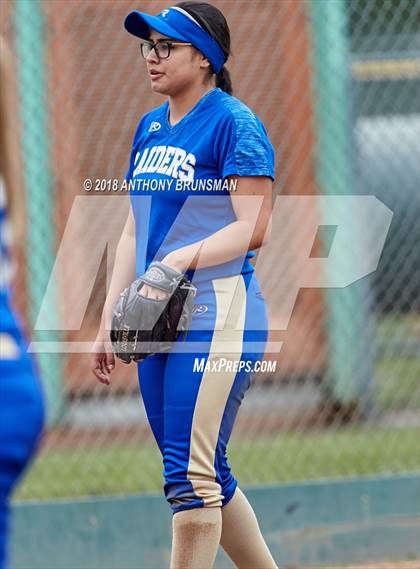 Thumbnail 2 in Reed vs. Lincoln (Preseason Tournament) photogallery.