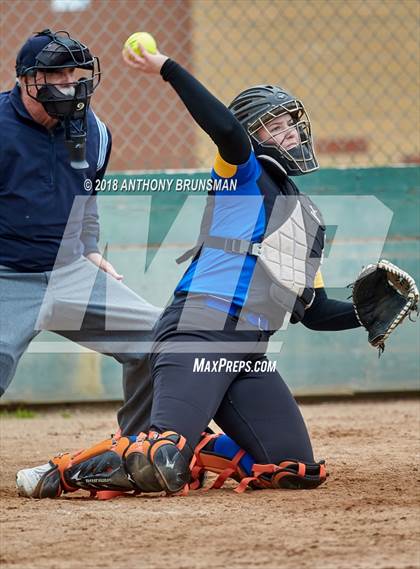 Thumbnail 3 in Reed vs. Lincoln (Preseason Tournament) photogallery.