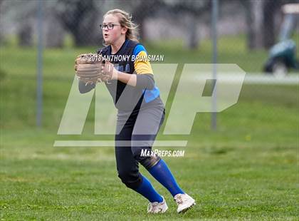 Thumbnail 3 in Reed vs. Lincoln (Preseason Tournament) photogallery.
