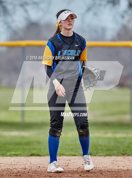 Thumbnail 3 in Reed vs. Lincoln (Preseason Tournament) photogallery.