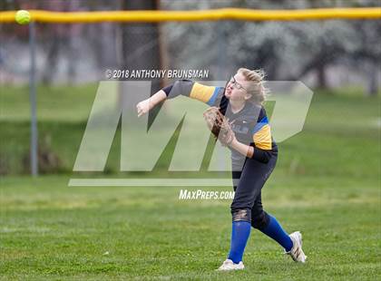 Thumbnail 3 in Reed vs. Lincoln (Preseason Tournament) photogallery.