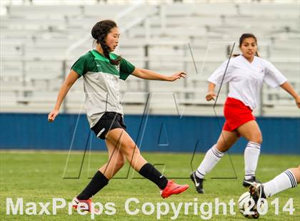 Thumbnail 2 in D'Evelyn @ Arvada photogallery.