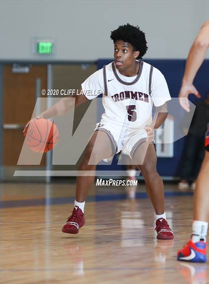 Thumbnail 2 in Bartow vs Don Bosco Prep (Rotary Roundball Classic) photogallery.