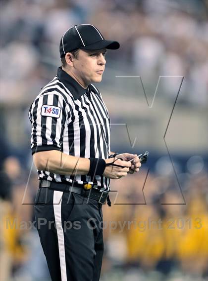 Thumbnail 1 in Highland Park vs. Kimball (UIL 4A Area Playoff) photogallery.