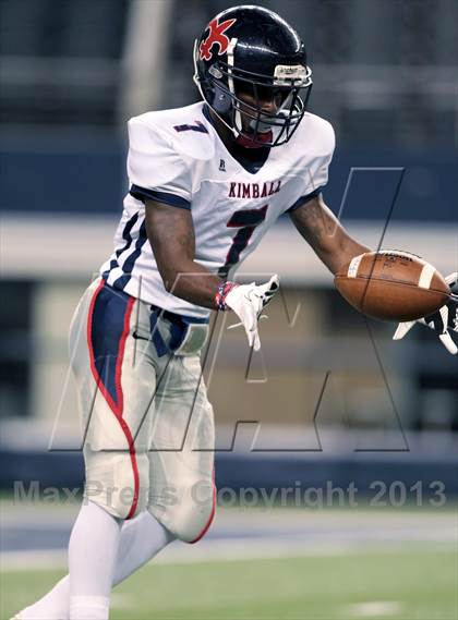 Thumbnail 2 in Highland Park vs. Kimball (UIL 4A Area Playoff) photogallery.
