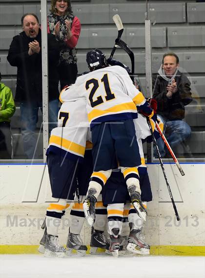 Thumbnail 1 in Notre Dame-Fairfield vs. Simsbury (CIAC Division I First Round) photogallery.