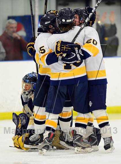 Thumbnail 3 in Notre Dame-Fairfield vs. Simsbury (CIAC Division I First Round) photogallery.